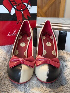 Lola Ramona Angie P Pumps